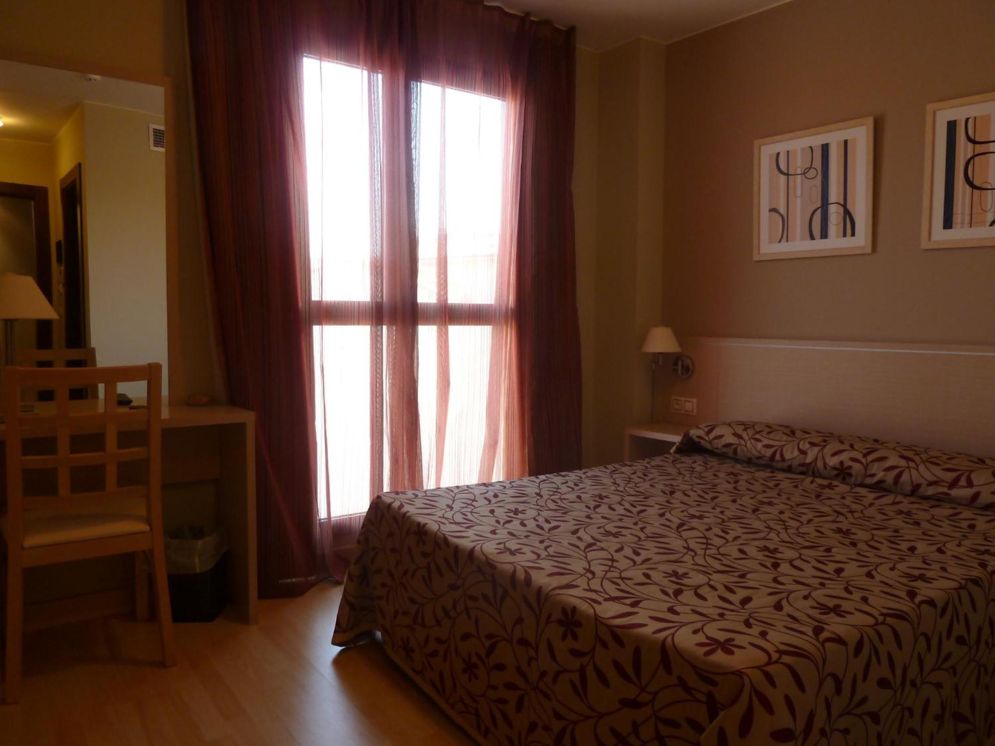 Arcohotel San Mateo de Gállego Exteriör bild