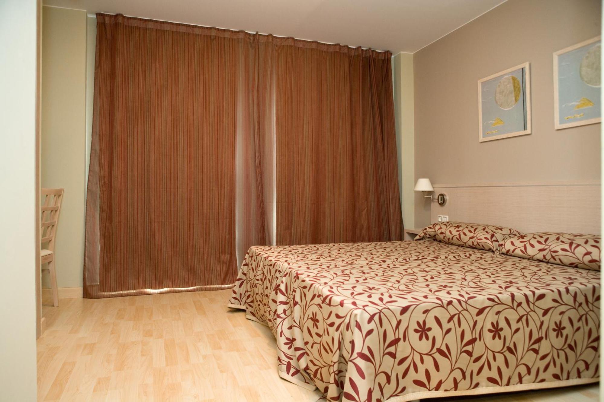 Arcohotel San Mateo de Gállego Exteriör bild