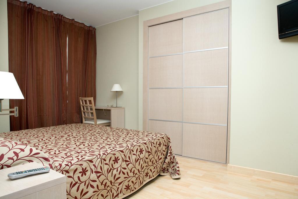 Arcohotel San Mateo de Gállego Exteriör bild